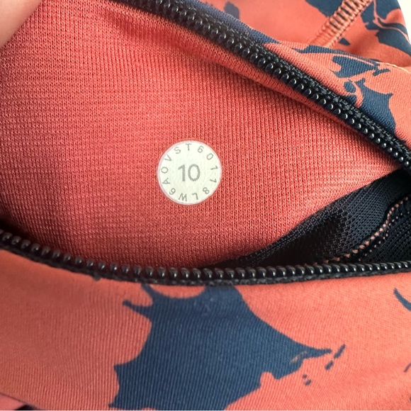 Lululemon Final Lap Crop 23” in Efflorescent Dark Canyon Onyx Blue 10 - Picture 13 of 13